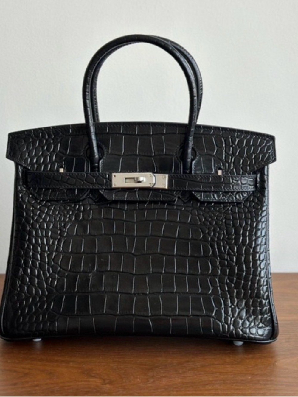 Black Croc-Embossed Structured Tote Handbag - Designer Style